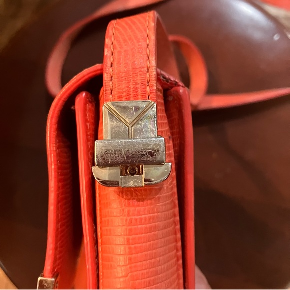 Rebecca Minkoff coral adjustable strap purse. - Picture 3 of 10